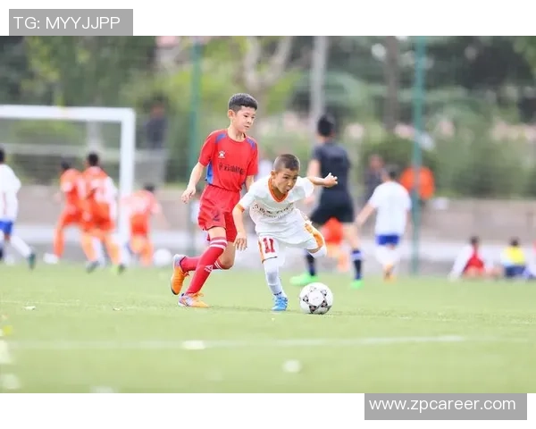 小杰足球梦想启航少年成长路上的拼搏与坚持